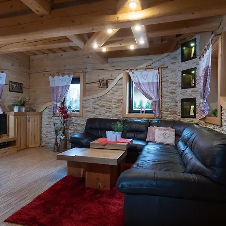 Zrub Veronika Casa de Férias