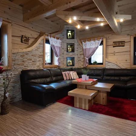 Zrub Veronika Semesterbostad *